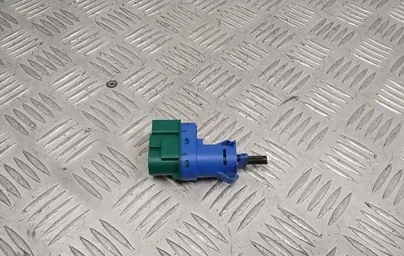 Brake pedal sensor switch