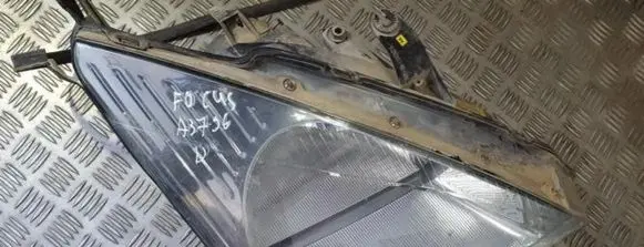 Ford Focus Headlight/headlamp XS4X13B180AH XS4X-13B180-AH