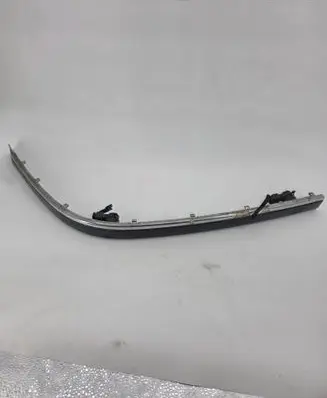 BMW 5 E39 Front bumper splitter molding 7005967a