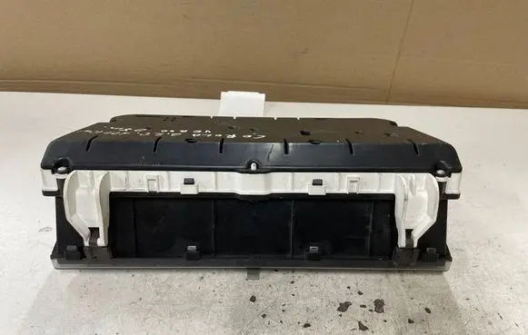 Toyota Corolla Verso AR10 Speedometer (instrument cluster) 838000F092A MB2574403890
