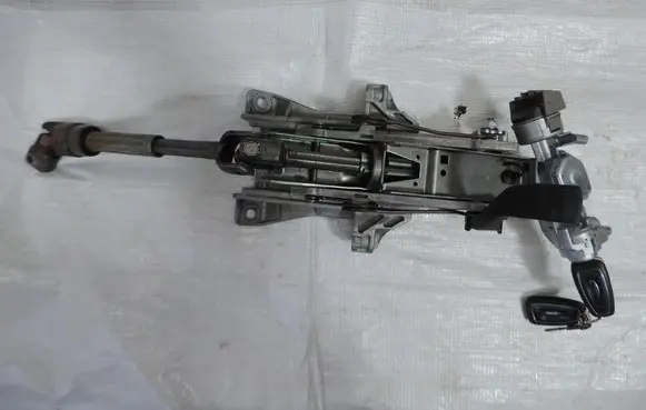 Ford Focus Steering wheel axle BV6N3C529EA