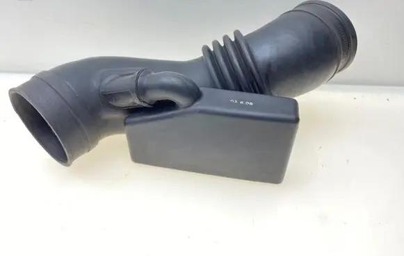 Subaru Outback Air intake duct part 14457AA45A 14457AA 14457AA390