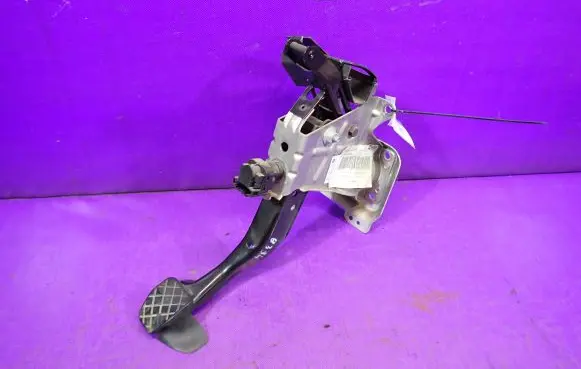 Seat Altea XL Brake pedal 1K1721057L