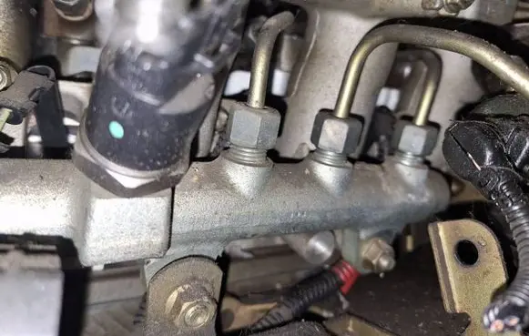 Alfa Romeo 156 Fuel main line pipe