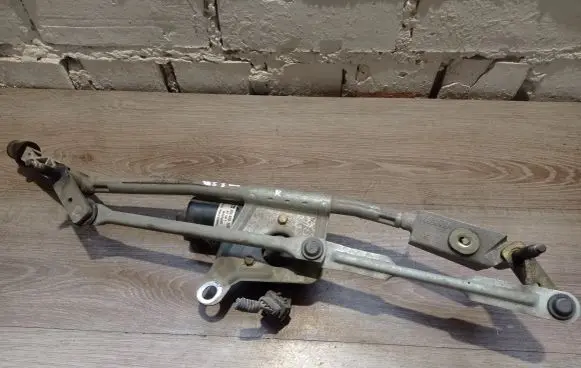 Volvo S60 Front wiper linkage and motor 9171901 8624239 404606
