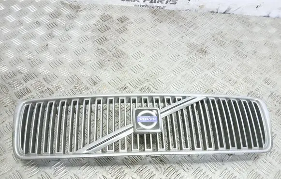 Volvo S80 Front bumper upper radiator grill 9178087