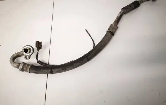 Ford Focus Air conditioning (A/C) pipe/hose 