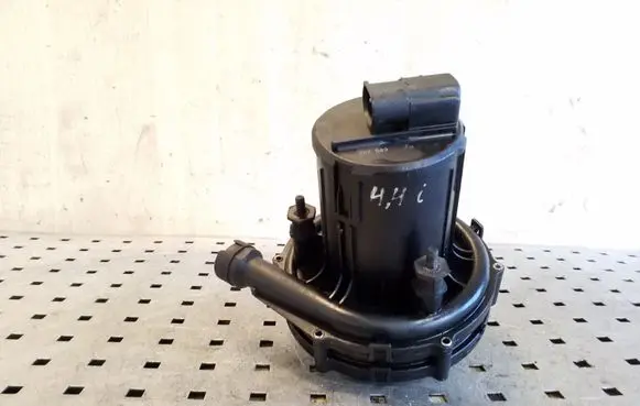 BMW X5 E53 Secondary air pump 72216665