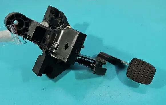 Renault Trafic III (X82) Pedal assembly 465405580R IMPRK1551667