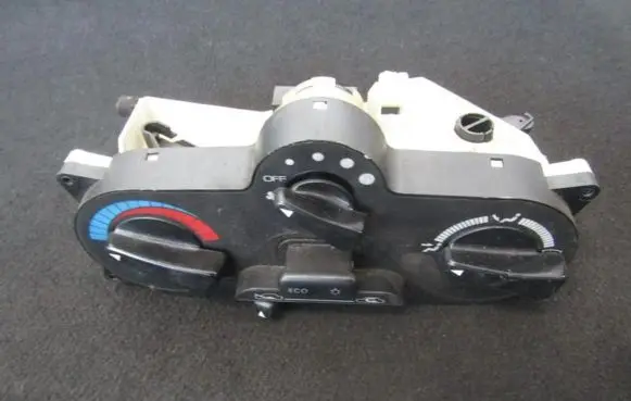 Mitsubishi Carisma Climate control unit 9041704687 90.417.04.687