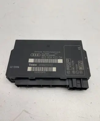 Audi A4 S4 B7 8E 8H Comfort/convenience module 8E0959433CH 02207975 00002731E2