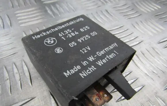 BMW 5 E34 Other relay 61351384825 61.35-1384825