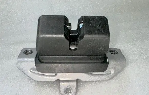 Ford Fiesta Tailgate/trunk/boot lock/catch/latch H1BAN442A66AB 01041613002