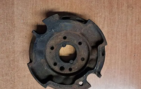 Mercedes-Benz W123 Crankshaft pulley 6170310007