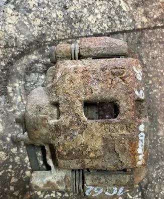 Mazda 6 Front brake caliper