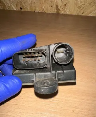 Mercedes-Benz Sprinter W906 Glow plug pre-heat relay A6519002303 51299070C 1403000431867
