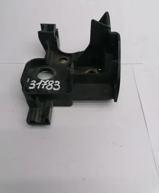 Subaru Impreza II Headlight/headlamp mounting bracket
