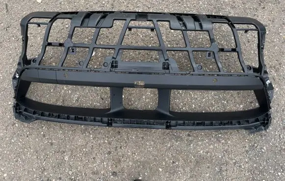 Porsche Macan (95C) Front bumper upper radiator grill 95C807683A 95C807683 95C807683F