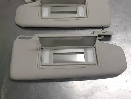 Sun visor