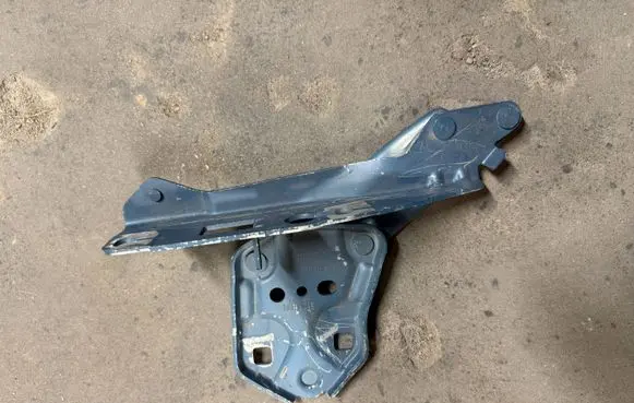 Volvo XC40 Engine bonnet/hood hinges 32297489 2658LD4E AA8SA