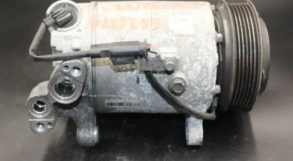 BMW X3 F25 Air conditioning (A/C) compressor (pump) 6826879