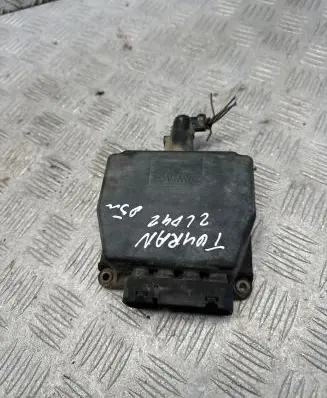 Volkswagen Touran I Vacuum valve 1T2906279A