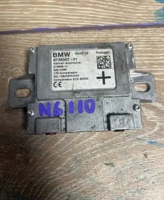 BMW X7 G07 Aerial antenna amplifier 8735007 21889810