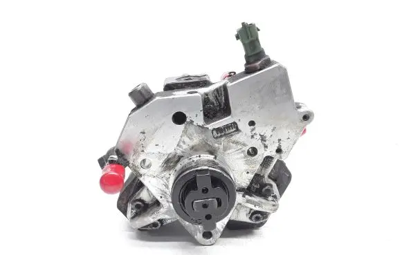 Volvo S80 Fuel injection high pressure pump 30756125 0445010111