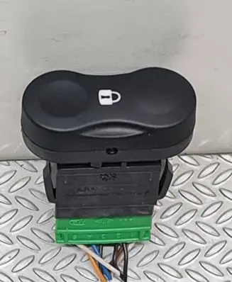 Dacia Sandero Central locking switch button E2311115 P0W970250 12901