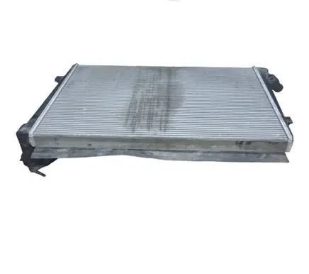 Volkswagen Caddy Coolant radiator 823APNR 3038