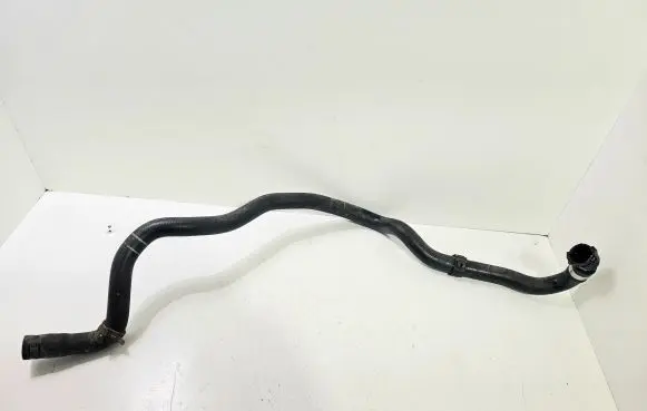 Volvo V40 Engine coolant pipe/hose 31368201