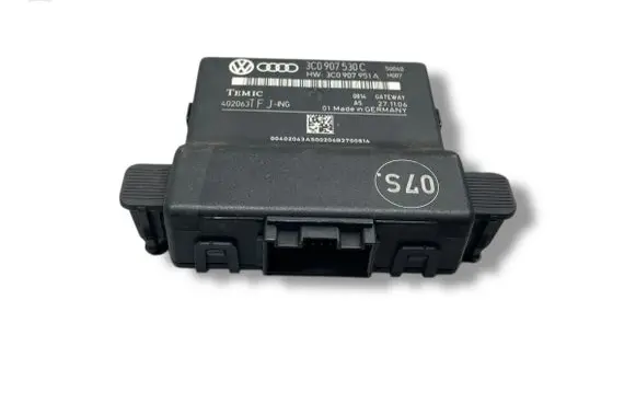 Volkswagen PASSAT B6 Gateway control module 3C0907530C 3C0907530 K898
