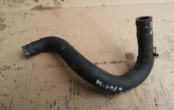 Mazda 5 Engine coolant pipe/hose