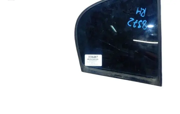 Renault Laguna III Front door window glass four-door 