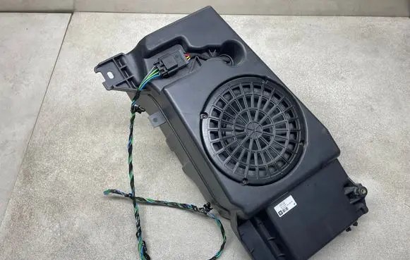Opel Zafira C Subwoofer speaker 23311172
