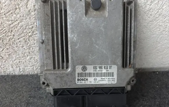 Audi A3 S3 A3 Sportback 8P Engine control unit/module 03G906016BT