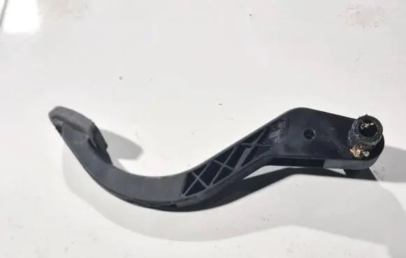 Opel Astra G Clutch pedal 90539237