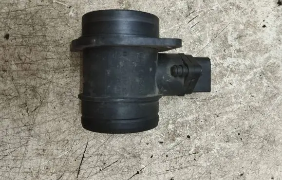 Audi A3 S3 8L Mass air flow meter 06A906461 0280217121