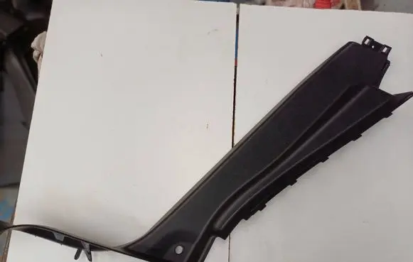 Citroen C5 Aircross Rear seat side bottom trim 9821998677