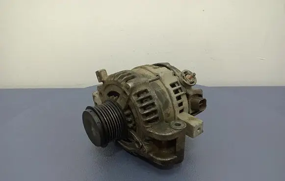 Toyota Avensis Verso Generator/alternator 