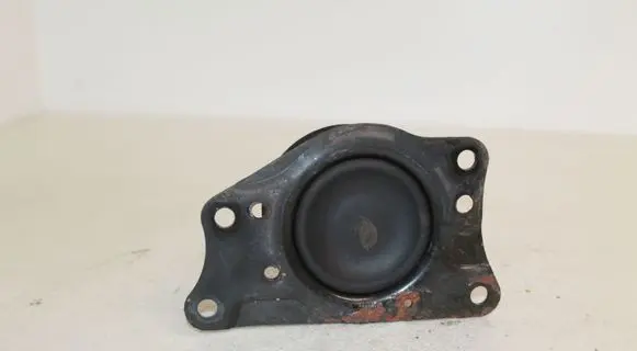 Volkswagen Polo IV 9N3 Engine mount bracket 6Q0199262AF 167BC