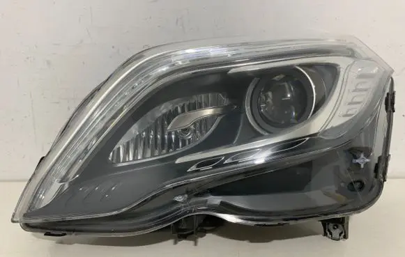 Mercedes-Benz GLK (X204) Headlight/headlamp A2048201539