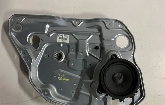 Volvo V70 Sliding door window regulator with motor 983041102