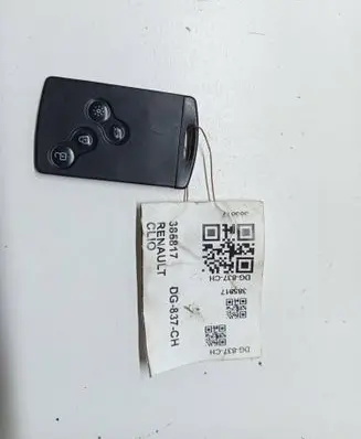 Renault Clio IV Ignition key/card T1829