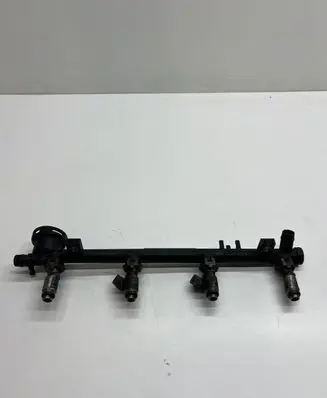 Renault Scenic I Fuel main line pipe 7700112777