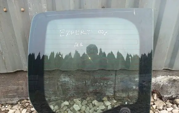 Peugeot Expert Loading door trunk window/glass 