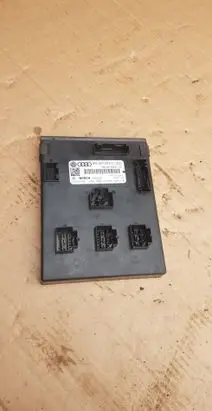 Audi A4 S4 B8 8K Comfort/convenience module 8K0907063D