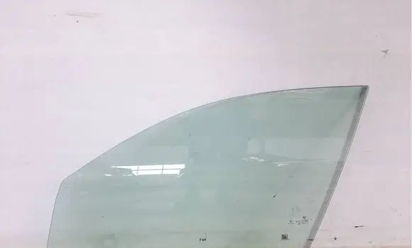 BMW 2 F44 Front door window glass four-door 