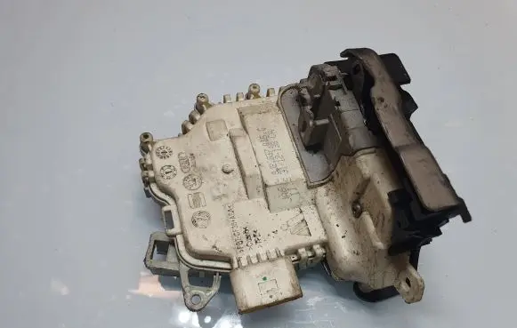 Audi A4 S4 B8 8K Front door lock 8J2837015C