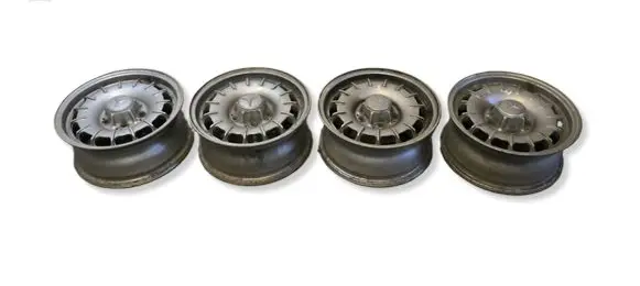 Mercedes-Benz 200 300 W123 R14 alloy rim 1084000902
